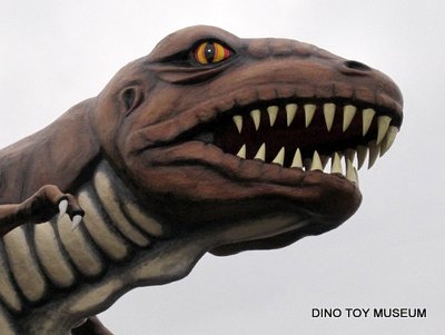 ホクシンオートさんの看板恐竜・ティラノサウルス