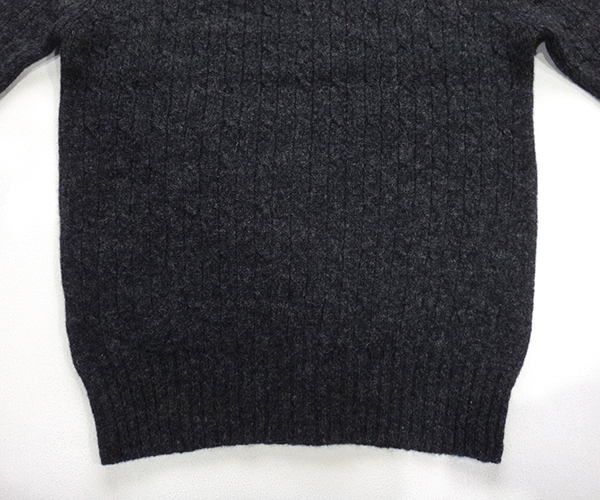 lacoblksweater16.jpg