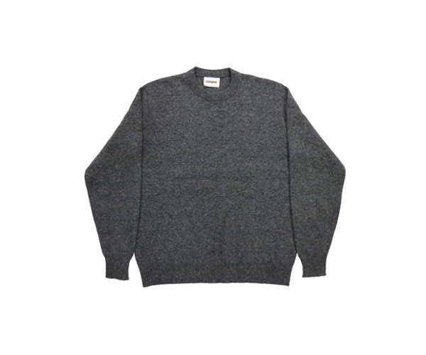 sweatergrpl01.jpg