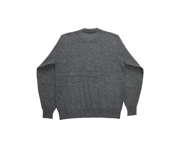 sweatergrpl02.jpg